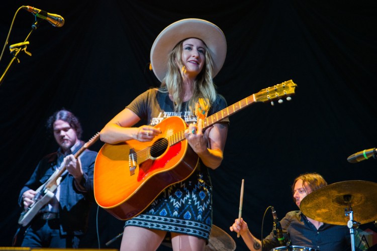 Margo Price performs at Budweiser Stage in Toronto on August 17, 2017. (Photo: Joanna Glezakos/Aesthetic Magazine)