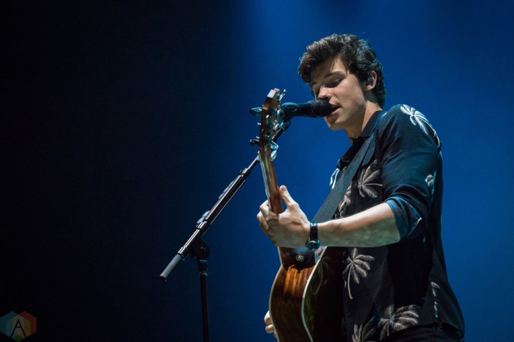 Shawn Mendes performs at Air Canada Centre in Toronto on August 11, 2017. (Photo: Brendan Albert/Aesthetic Magazine)