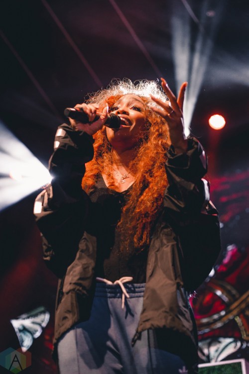 SZA performs at Rebel in Toronto on August 23, 2017. (Photo: Anton Mak/Aesthetic Magazine)