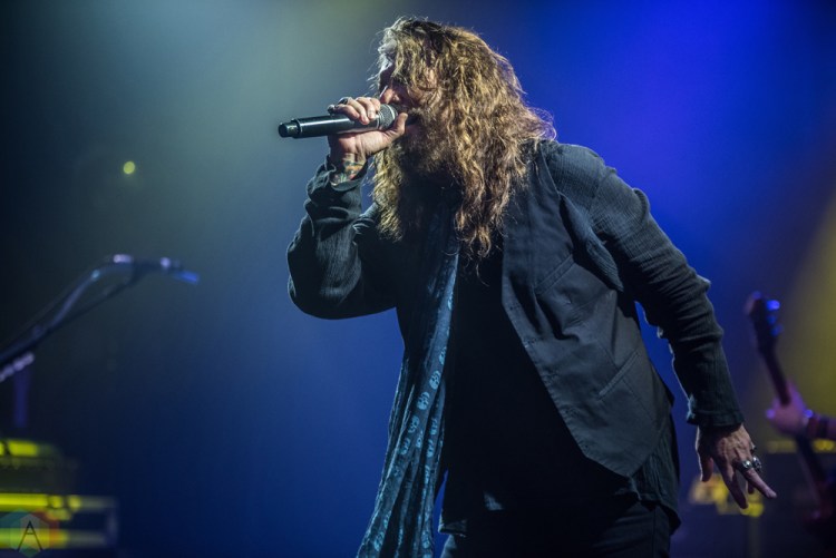 The Dead Daisies perform at El Rey Theatre in Los Angeles on August 25, 2017. (Photo: Boston Schulz/Aesthetic Magazine)