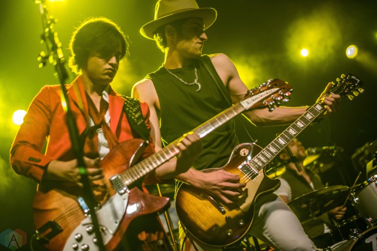 The Dives perform at El Rey Theatre in Los Angeles on August 25, 2017. (Photo: Boston Schulz/Aesthetic Magazine)