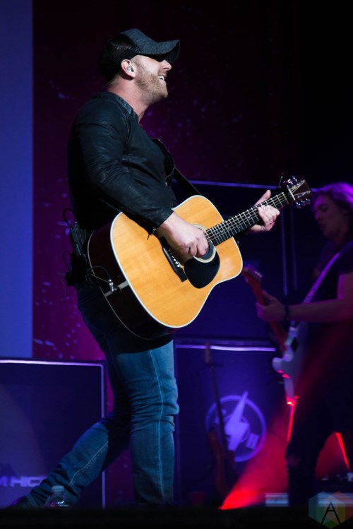 Tim Hicks performs at Budweiser Stage in Toronto on August 24, 2017. (Photo: Sarah McNeil/Aesthetic Magazine)