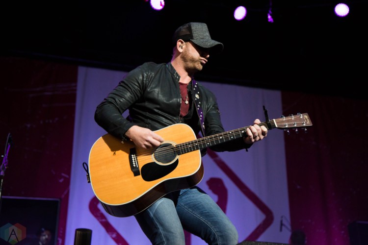 Tim Hicks performs at Budweiser Stage in Toronto on August 24, 2017. (Photo: Sarah McNeil/Aesthetic Magazine)