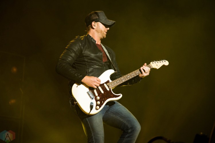 Tim Hicks performs at Budweiser Stage in Toronto on August 24, 2017. (Photo: Sarah McNeil/Aesthetic Magazine)