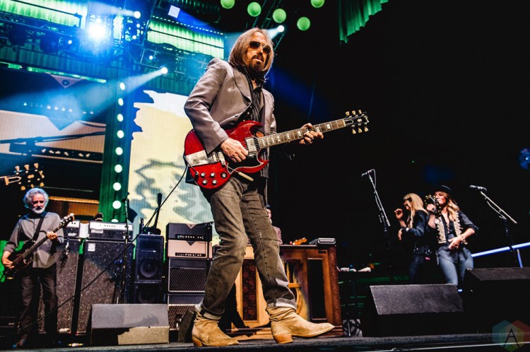 Tom Petty performs at Rogers Arena in Vancouver on August 17, 2017. (Photo: Timothy Nguyen/Aesthetic Magazine)