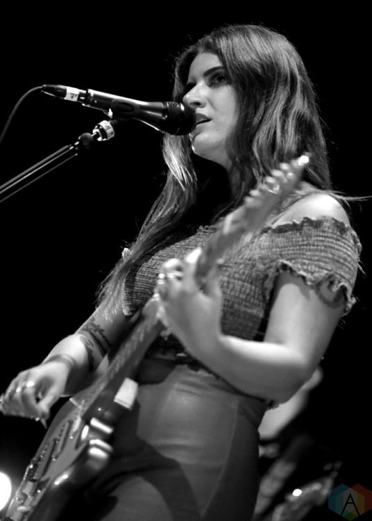 Best Coast performs at Greek Theatre in Los Angeles on September 26, 2017. (Photo: Melanie Escombe-Wolhuter/Aesthetic Magazine)