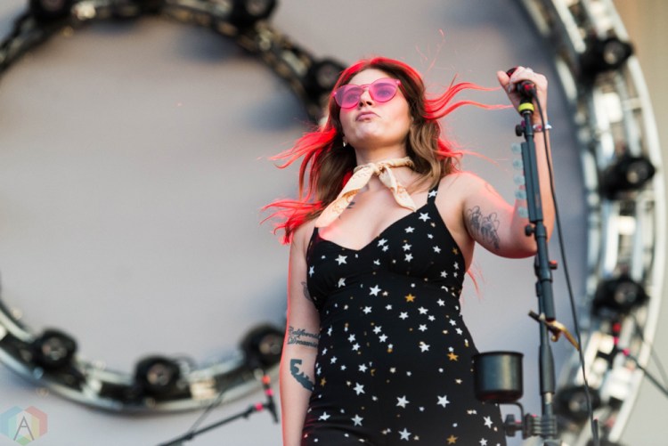 Best Coast performs at Riot Fest in Chicago on September 17, 2017. (Photo: Katie Kuropas/Aesthetic Magazine)