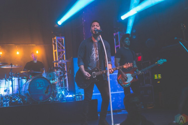 Boyce Avenue performs at Phoenix Concert Theatre in Toronto on September 19, 2017. (Photo: Charito Yap/Aesthetic Magazine)