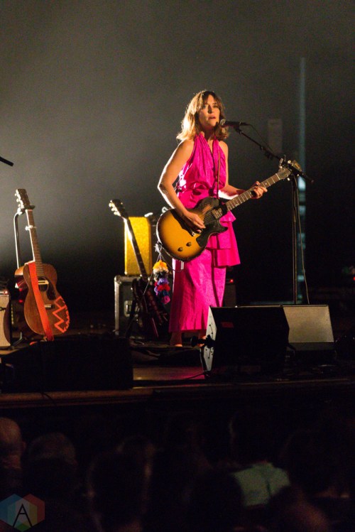 Feist performs at Massey Hall in Toronto on September 24, 2017. (Photo: Brendan Albert/Aesthetic Magazine)