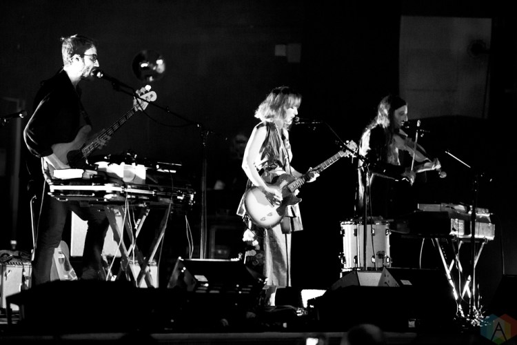 Feist performs at Massey Hall in Toronto on September 24, 2017. (Photo: Brendan Albert/Aesthetic Magazine)
