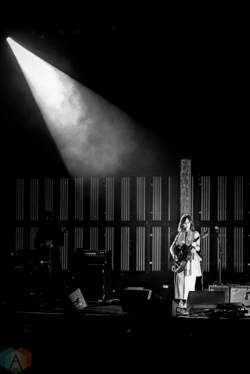 Feist performs at Massey Hall in Toronto on September 24, 2017. (Photo: Brendan Albert/Aesthetic Magazine)