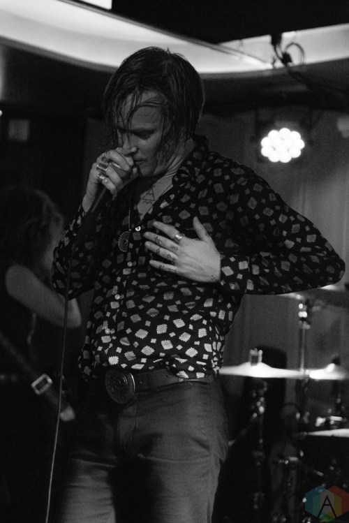 INVSN performs at Barboza in Seattle on September 27, 2017. (Photo: Kevin Tosh/Aesthetic Magazine)