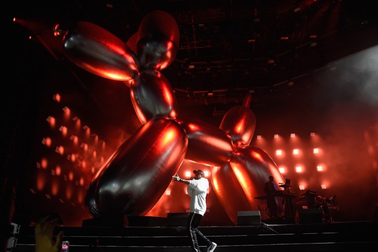 Jay-Z performs at Made In America Festival at Benjamin Franklin Parkway on September 3, 2017 in Philadelphia, Pennsylvania. (Photo: Kevin Mazur/Getty)