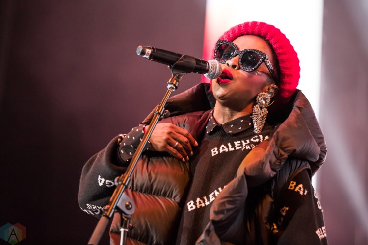 Lauryn Hill performs at Budweiser Stage in Toronto on September 10, 2017. (Photo: Katrina Lat/Aesthetic Magazine)