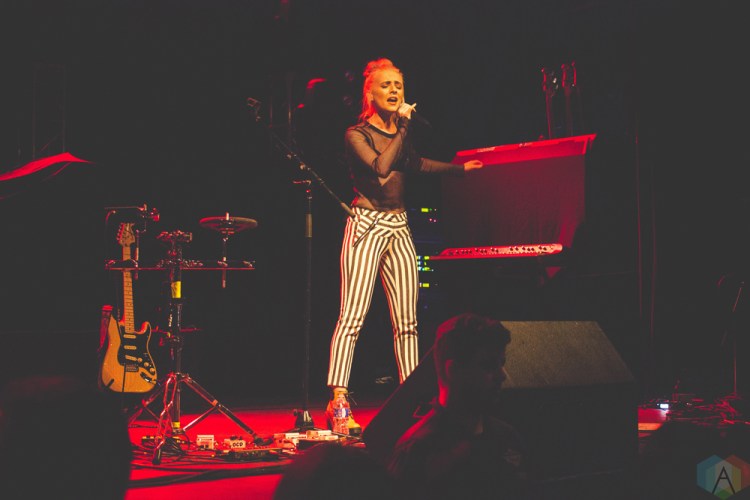 Madilyn Bailey performs at Phoenix Concert Theatre in Toronto on September 19, 2017. (Photo: Charito Yap/Aesthetic Magazine)