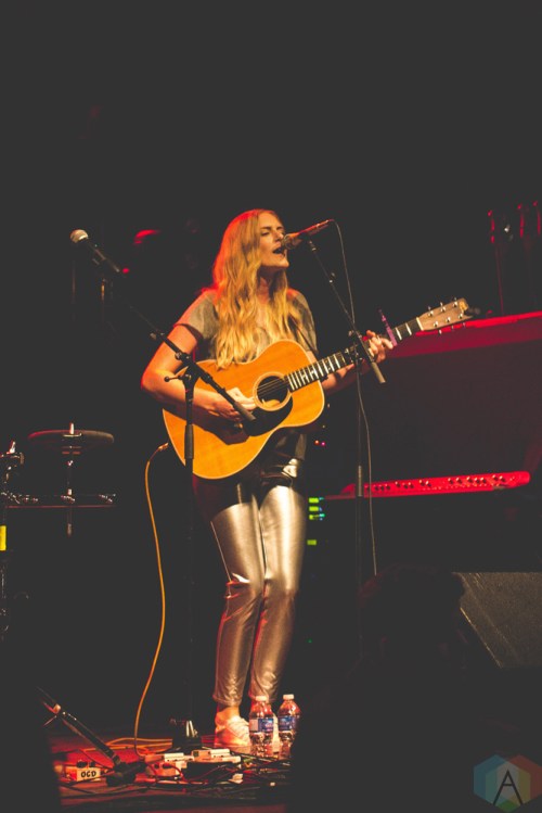 Megan Davies performs at Phoenix Concert Theatre in Toronto on September 19, 2017. (Photo: Charito Yap/Aesthetic Magazine)