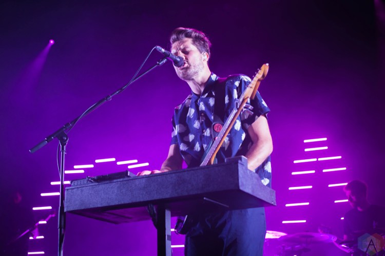 Oh Wonder performs at Danforth Music Hall in Toronto on September 18, 2017. (Photo: Sarah McNeil/Aesthetic Magazine)