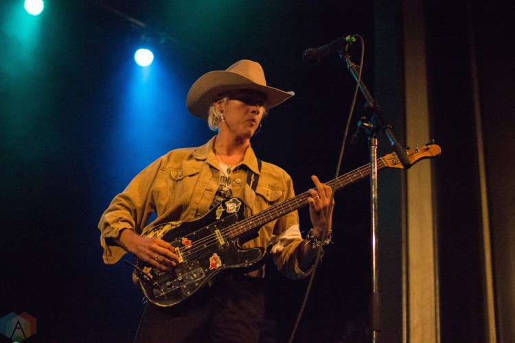 The Garden performs at Vogue Theatre in Vancouver on September 12, 2017. (Photo: Emily Chin/Aesthetic Magazine)