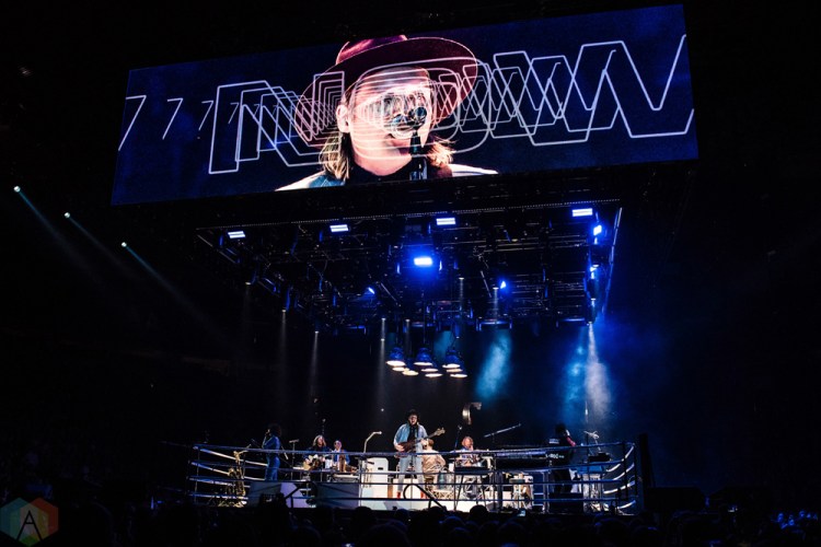 SEATTLE, WA - OCTOBER 15: Arcade Fire performs at KeyArena in Seattle on October 15, 2017. (Photo: Kevin Tosh/Aesthetic Magazine)