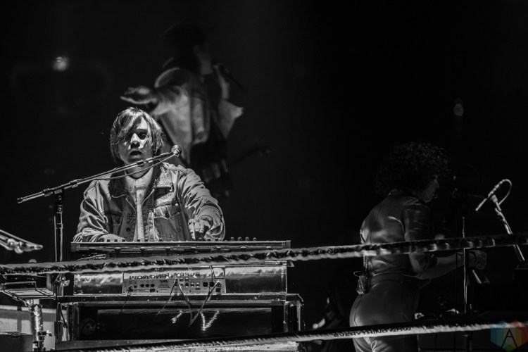SEATTLE, WA - OCTOBER 15: Arcade Fire performs at KeyArena in Seattle on October 15, 2017. (Photo: Kevin Tosh/Aesthetic Magazine)
