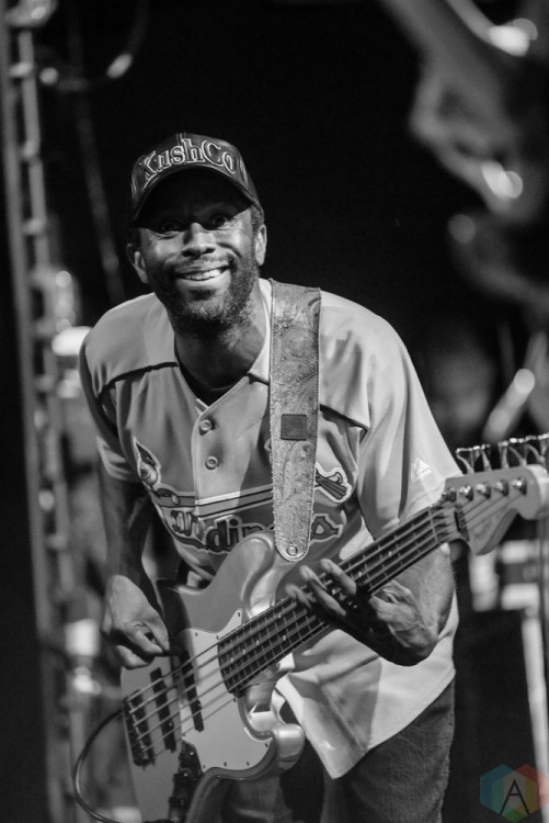 Ayron Jones performs at Delmar Hall in St Louis, Missouri on October 4, 2017. (Photo: Alyssa Bardol/Aesthetic Magazine)