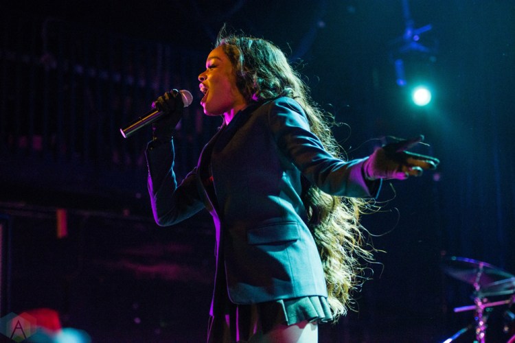Azealia Banks performs at The Opera House in Toronto on October 8, 2017. (Photo: Joanna Glezakos/Aesthetic Magazine)