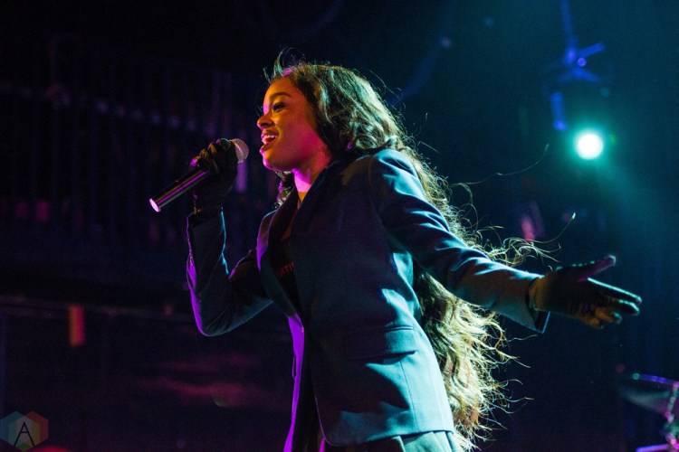 Azealia Banks performs at The Opera House in Toronto on October 8, 2017. (Photo: Joanna Glezakos/Aesthetic Magazine)