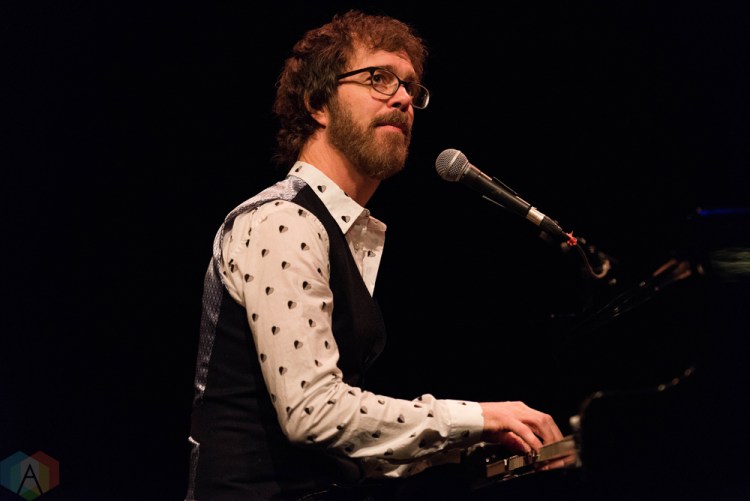 CHICAGO, IL - OCTOBER 28: Ben Folds performs at Riviera Theatre in Chicago on October 28, 2017. (Photo: Katie Kuropas/Aesthetic Magazine)
