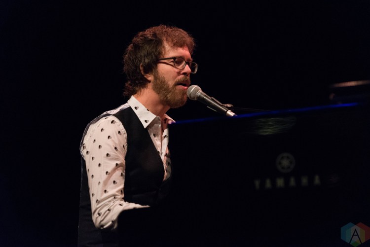 CHICAGO, IL - OCTOBER 28: Ben Folds performs at Riviera Theatre in Chicago on October 28, 2017. (Photo: Katie Kuropas/Aesthetic Magazine)