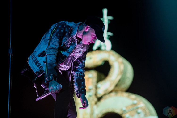 TORONTO, ON - OCTOBER 25: Blackbear performs at Air Canada Centre in Toronto on October 25, 2017. (Photo: Joanna Glezakos/Aesthetic Magazine)