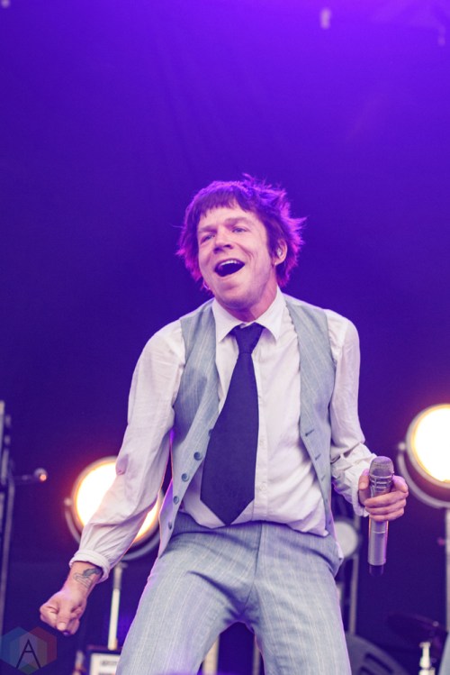 Cage The Elephant performs at CalJam 2017 at Glen Helen Amphitheatre in San Bernardino, California on October 7, 2017. (Photo: James Alvarez/Aesthetic Magazine)