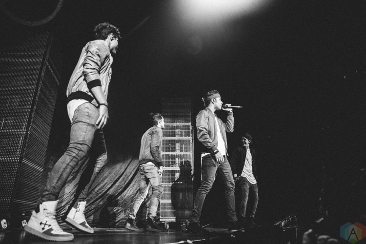 TORONTO, ONTARIO - OCTOBER 14: CNCO performs at Air Canada Centre in Toronto on October 14, 2017. (Photo: Stephan Ordonez/Aesthetic Magazine)