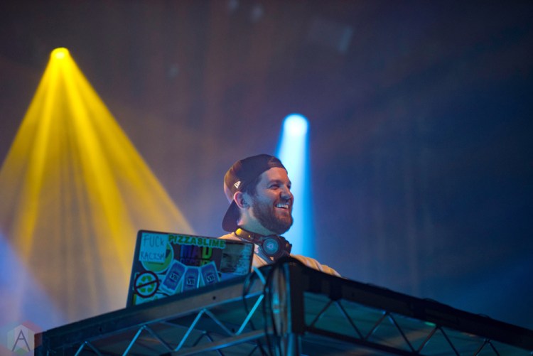 CHICAGO, IL - OCTOBER 28: Dillon Francis performs at Aragon Ballroom in Chicago on October 28, 2017. (Photo: Charles Yamabe/Aesthetic Magazine)