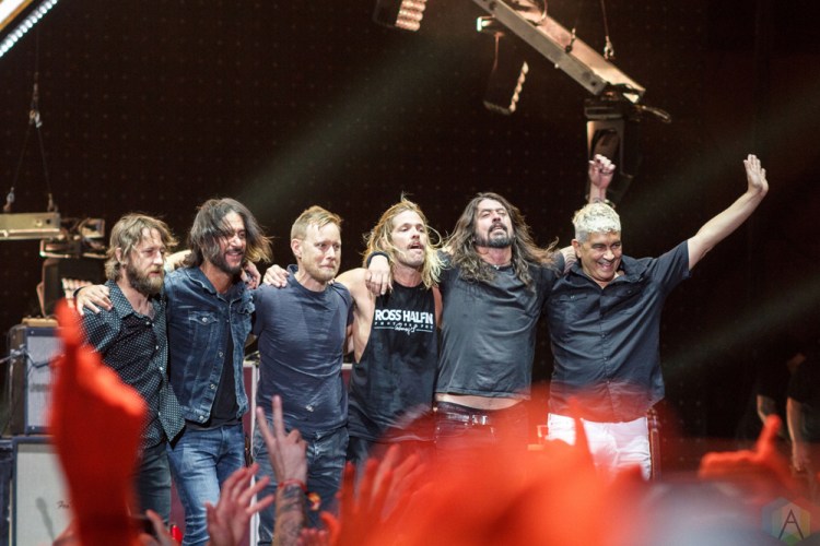 Foo Fighters performs at CalJam 2017 at Glen Helen Amphitheatre in San Bernardino, California on October 7, 2017. (Photo: James Alvarez/Aesthetic Magazine)