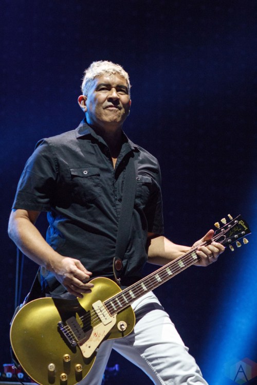 Foo Fighters performs at CalJam 2017 at Glen Helen Amphitheatre in San Bernardino, California on October 7, 2017. (Photo: James Alvarez/Aesthetic Magazine)