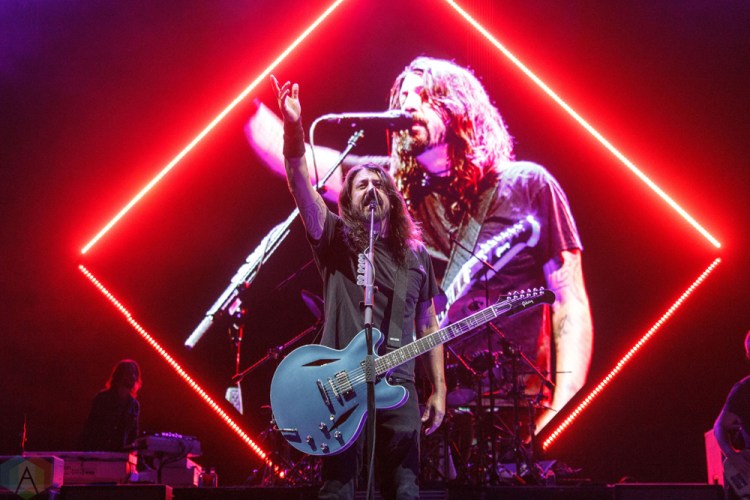 Foo Fighters performs at CalJam 2017 at Glen Helen Amphitheatre in San Bernardino, California on October 7, 2017. (Photo: James Alvarez/Aesthetic Magazine)