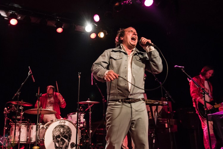SEATTLE, WA - OCTOBER 18: Har Mar Superstar performs at The Showbox in Seattle on October 18, 2017. (Photo: Kevin Tosh/Aesthetic Magazine)