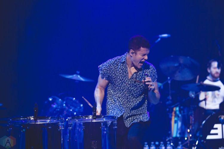 Imagine Dragons performs at Rogers Arena in Vancouver on October 8, 2017. (Photo: Isaac Wray/Aesthetic Magazine)