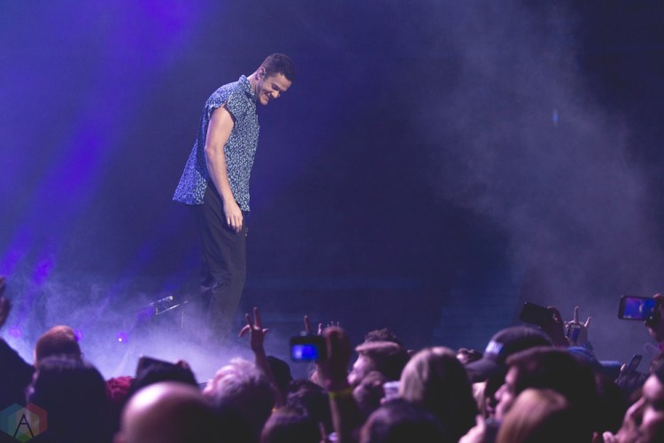 Imagine Dragons performs at Rogers Arena in Vancouver on October 8, 2017. (Photo: Isaac Wray/Aesthetic Magazine)