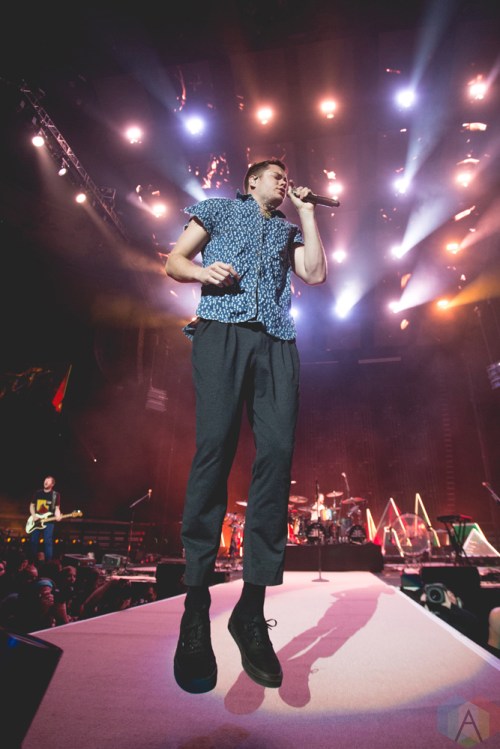 Imagine Dragons performs at Rogers Arena in Vancouver on October 8, 2017. (Photo: Isaac Wray/Aesthetic Magazine)