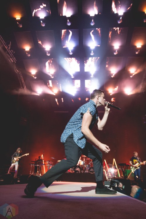 Imagine Dragons performs at Rogers Arena in Vancouver on October 8, 2017. (Photo: Isaac Wray/Aesthetic Magazine)