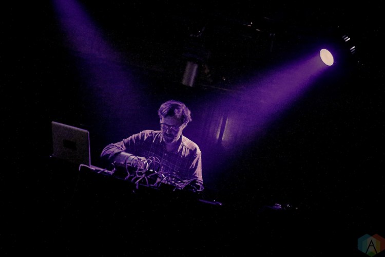 John Wiese performs at Longboat Hall in Toronto on October 6, 2017. (Photo: Eric Fefferman/Aesthetic Magazine)