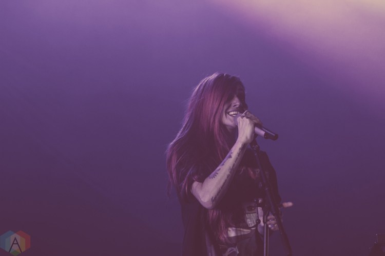 CHICAGO, IL - OCTOBER 22: Lights performs at Riviera Theatre in Chicago on October 22, 2017. (Photo: Kris Cortes/Aesthetic Magazine)