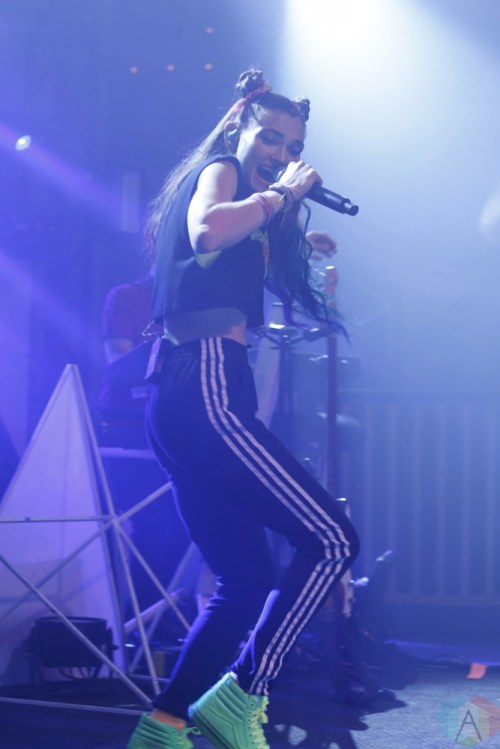 Misterwives performs at Crystal Ballroom in Portland, Oregon on October 6, 2017. (Photo: Krystyn Bristol/Aesthetic Magazine)