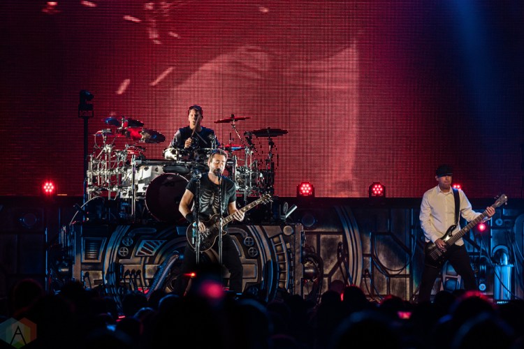 Nickelback performs at Rogers Arena in Vancouver on October 1, 2017. (Photo: Quinn Middleton/Aesthetic Magazine)