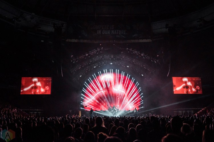 Nickelback performs at Rogers Arena in Vancouver on October 1, 2017. (Photo: Quinn Middleton/Aesthetic Magazine)