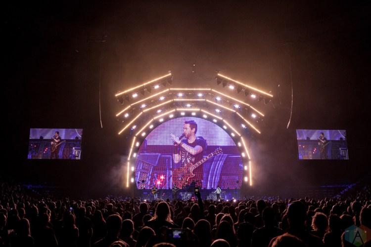 Nickelback performs at Rogers Arena in Vancouver on October 1, 2017. (Photo: Quinn Middleton/Aesthetic Magazine)