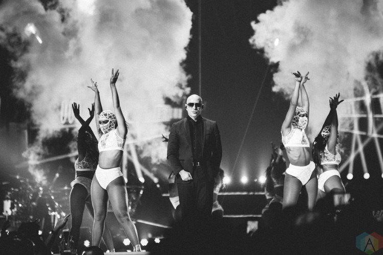 TORONTO, ONTARIO - OCTOBER 14: Pitbull performs at Air Canada Centre in Toronto on October 14, 2017. (Photo: Stephan Ordonez/Aesthetic Magazine)