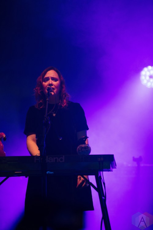LOS ANGELES, CA - OCTOBER 29: Slowdive performs at The Wiltern in Los Angeles on October 29, 2017. (Photo: Amanda Witt/Aesthetic Magazine)