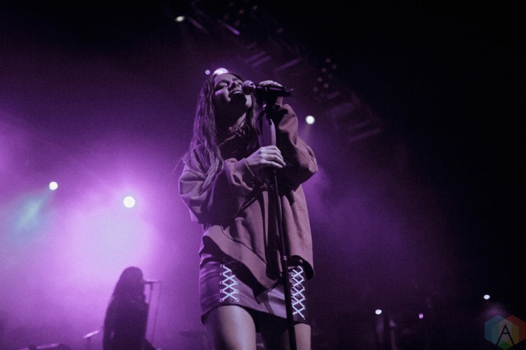 BIRMINGHAM, UK - OCTOBER 25: Taya performs at O2 Academy Birmingham in Birmingham, UK on October 25, 2017. (Photo: Caitlin Molton/Aesthetic Magazine)